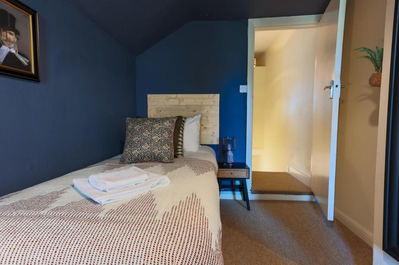 Butterfly Retreat Villa Cambridge  Ngoại thất bức ảnh